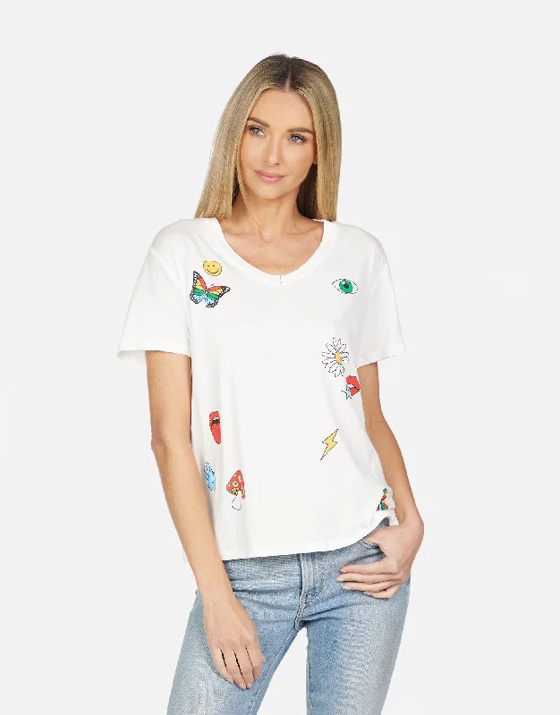 Women's Blouse with Collarless NeckElara Retro Elements Heart