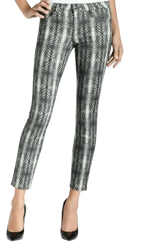 Women's Jodhpurs with Wide LegSuper Chic Snake Print Skinny Ankle Pants In Black, White