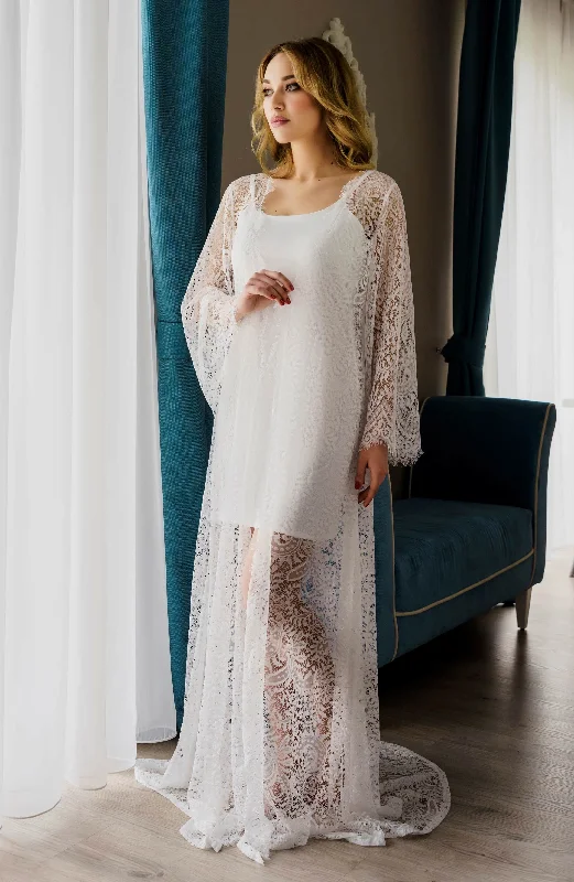 women's pajamas for those who love to stay in and relaxSheer lace robe and slip Ivory Handmade