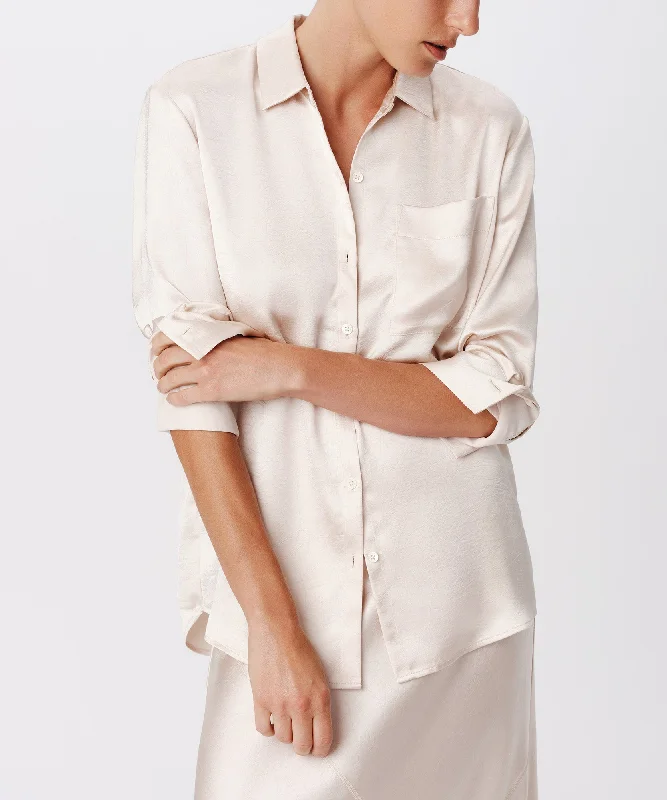 Women's Blouse with Puffed SleevesCracked Satin Boyfriend Shirt - Vanilla Mist