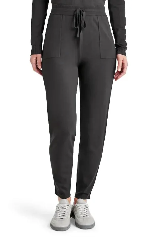 Women's Jodhpurs with Sweetheart CollarVeronica Jogger In Lead