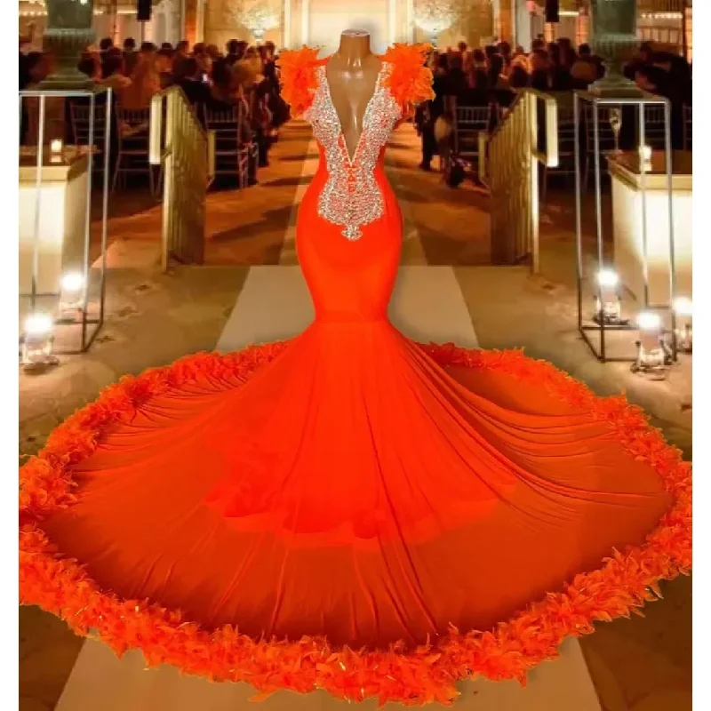 Women's Keyhole Collar DressesLuxury Orange Mermaid Prom Dresses 2024 For Black Girls Feathers Bottom Beading Crystal Deep V Neck Evening Party Gowns Birthday