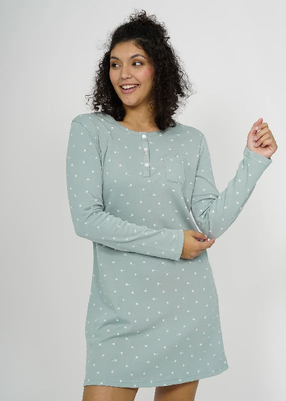 women's pajamas with a charming floral patternCamisón Largo Verde Estampado