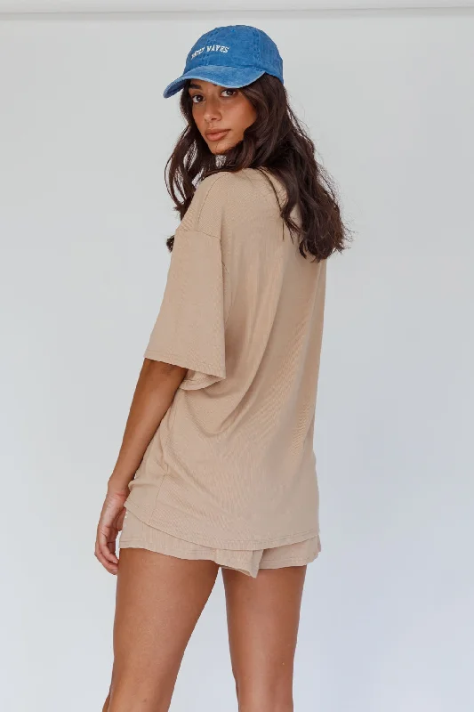 Women's Blouse with Wide CollarOn Track SL Logo T-Shirt Camel