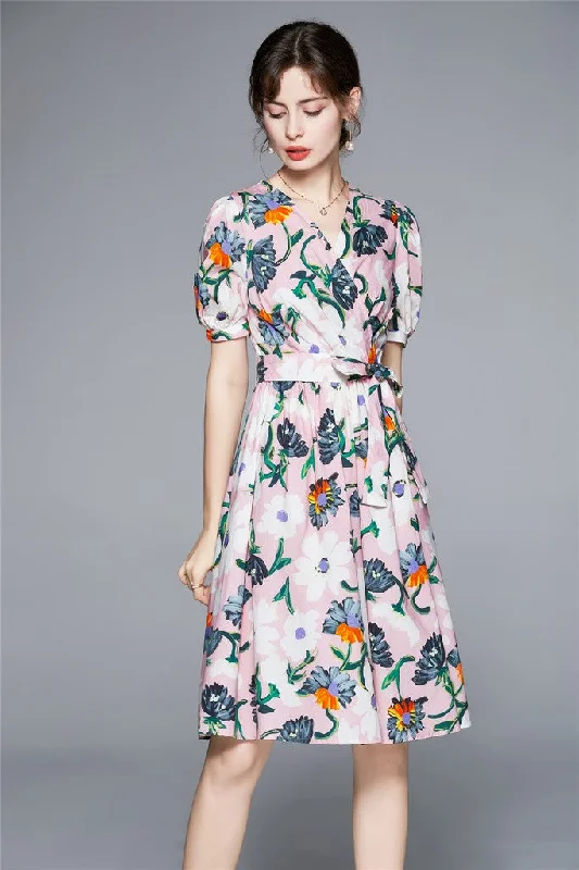 Women's Rounded-Neck DressesPink & Floral print Day A-line V-neck Short Sleeve Above Knee Printed Dress