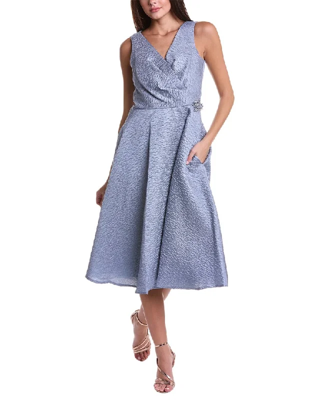 Women's V-Shaped Collar DressesTeri Jon by Rickie Freeman Textured A-Line Dress